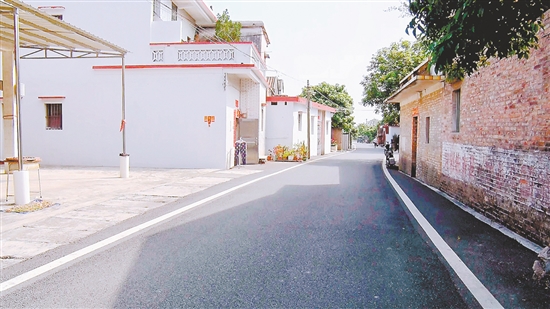 沙角村加大基础设施投入，村里人居环境持续改善。