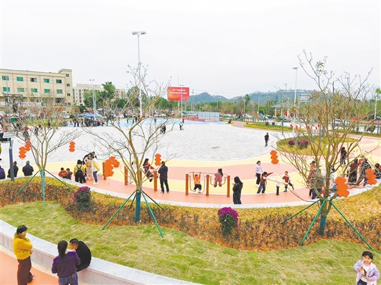 新落成的良西休闲文体公园功能布局合理。 新落成的良西休闲文体公园功能布局合理。