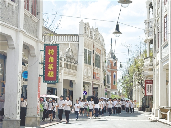 春季研学游热起来。