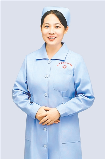 李银银