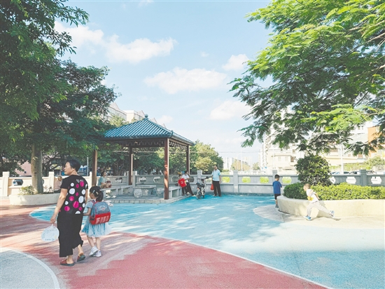 通过见缝插绿、因地制宜的方式，城市中的“边角地”“零碎地”变身为精致实用的“口袋公园”。