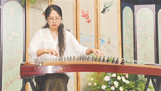 甄月姿希望邀请更多音乐人分享广东音乐。