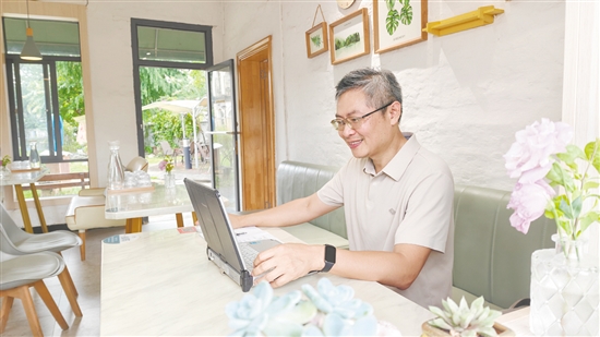 在陈德庆看来，不了解一栋建筑的历史，就谈不上真正的修。