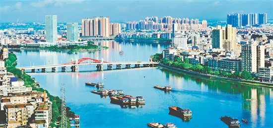 2025年，开平市地区生产总值达515.87亿元，位居广东县域各县（市）经济综合发展力第6位。