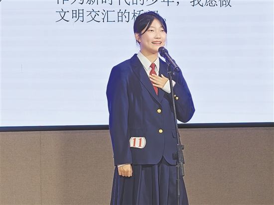 赵心源荣获“少年中国说”华裔推广使者称号。