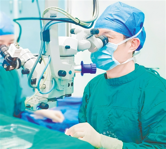 沙亚飞：守护百姓眼健康