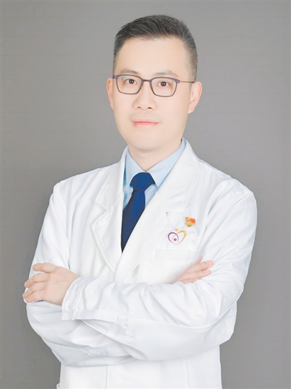 姓名：李健忠