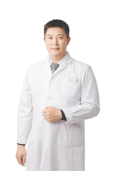 江门爱尔新希望眼科医院副院长曾观金