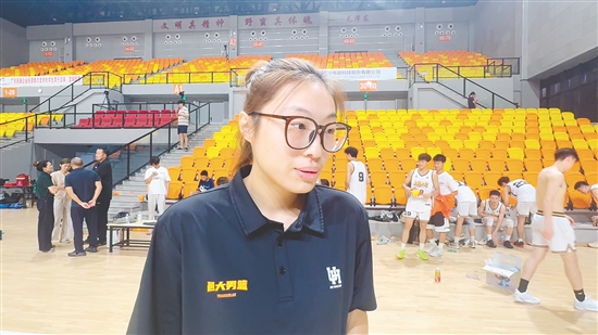 五邑大学队主教练赵金珂 五邑大学队主教练赵金珂