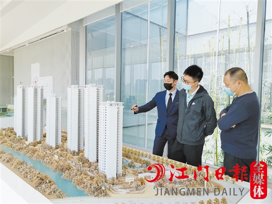 清明节假期项目冷热分化。