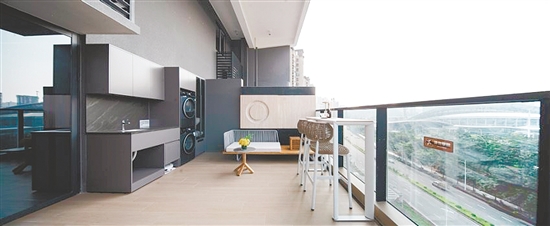 阳台和采光成为部分购房者的关注点。