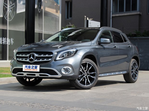 北京奔驰 奔驰GLA 2017款 GLA 220 4MATIC 豪华型 北京奔驰 奔驰GLA 2017款 GLA 220 4MATIC 豪华型